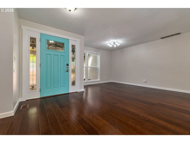 16800 Nw COBURG Ln, Beaverton, OR 97006