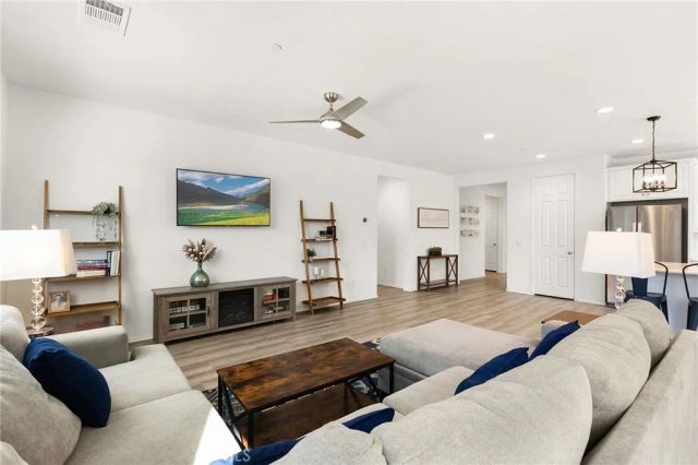 30783 Mossy Bend Lane, Murrieta, CA 92563