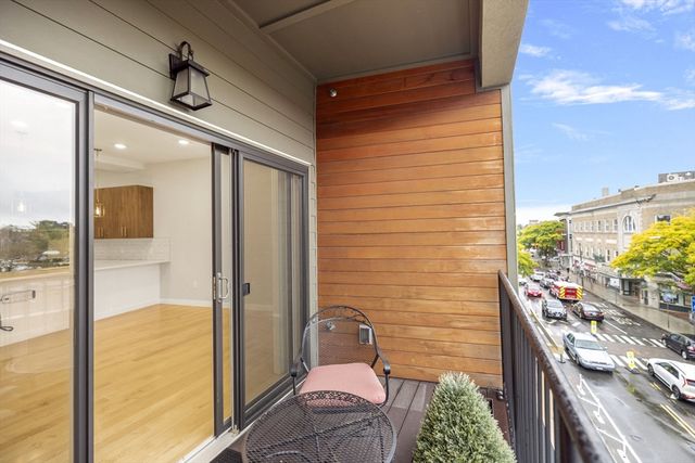 17 Holland Street 301, Somerville, MA 02144