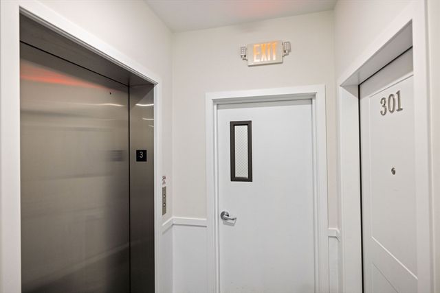 17 Holland Street 301, Somerville, MA 02144