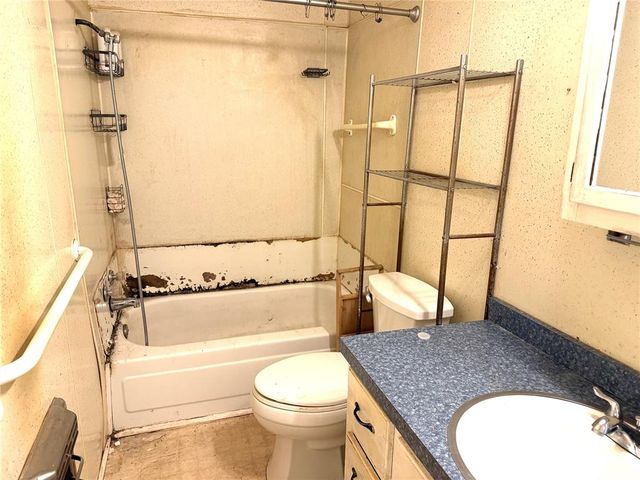 809 N Harrison Avenue, Blanchard, OK 73010