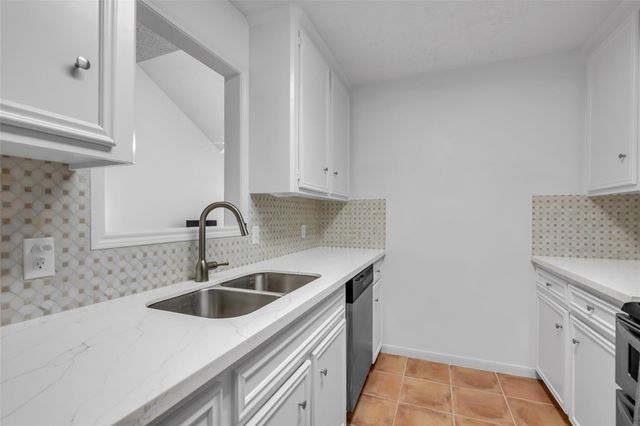 13740 Hollowgreen Drive 605, Houston, TX 77082