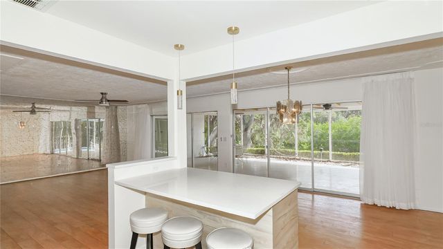 3431 MINEOLA DRIVE, Sarasota, FL 34239