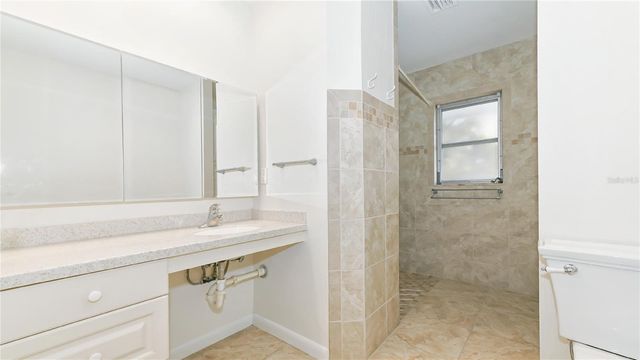 3431 MINEOLA DRIVE, Sarasota, FL 34239