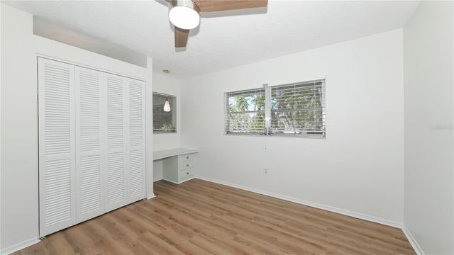 3431 MINEOLA DRIVE, Sarasota, FL 34239