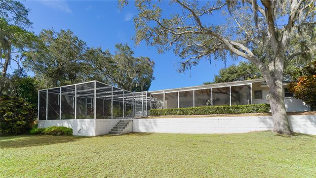 3431 MINEOLA DRIVE, Sarasota, FL 34239