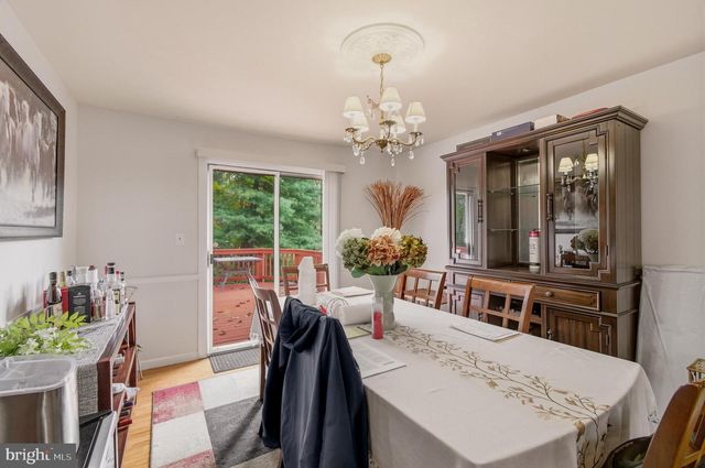 1609 WINDING WAYE LN, Silver Spring, MD 20902