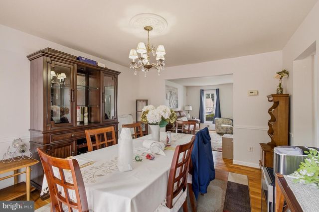 1609 WINDING WAYE LN, Silver Spring, MD 20902