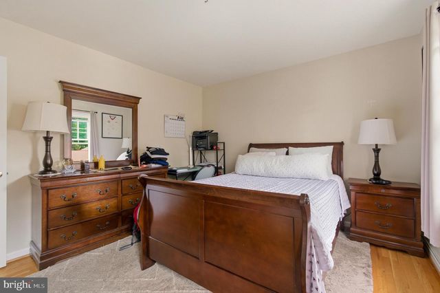 1609 WINDING WAYE LN, Silver Spring, MD 20902