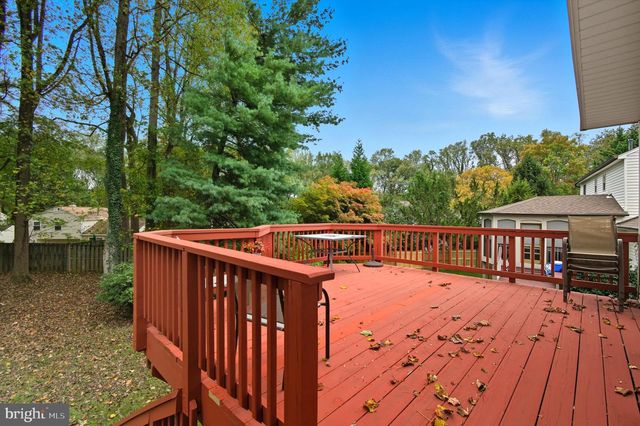 1609 WINDING WAYE LN, Silver Spring, MD 20902