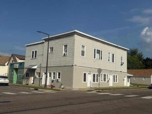 935 Case Avenue, Saint Paul, MN 55106