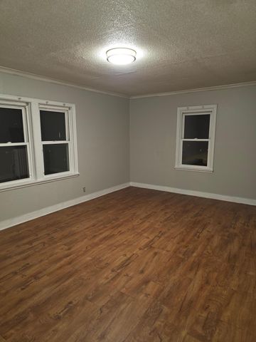 935 Case Avenue, Saint Paul, MN 55106