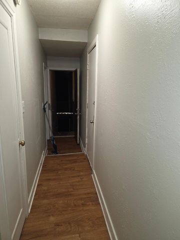 935 Case Avenue, Saint Paul, MN 55106