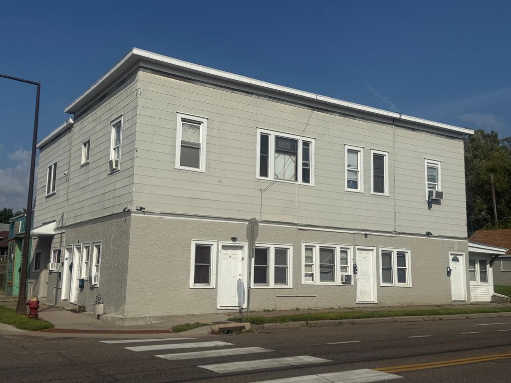 935 Case Avenue, Saint Paul, MN 55106