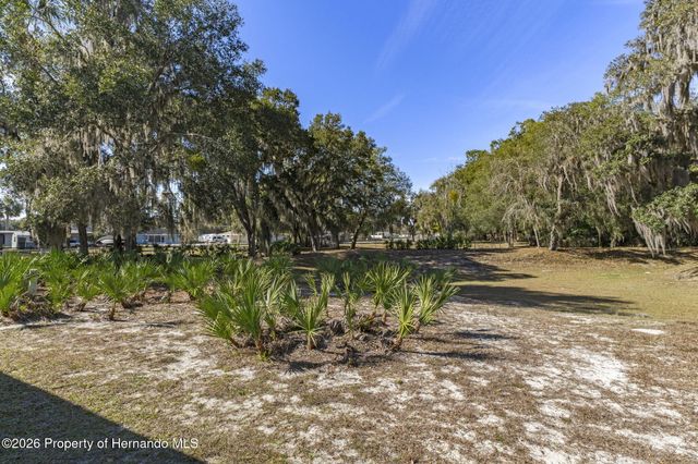 475 Landing Boulevard, Inverness, FL 34450