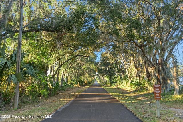 475 Landing Boulevard, Inverness, FL 34450