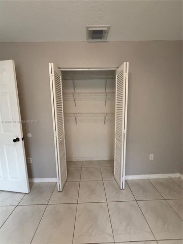 10168 NW 126th Ter, Hialeah Gardens, FL 33018