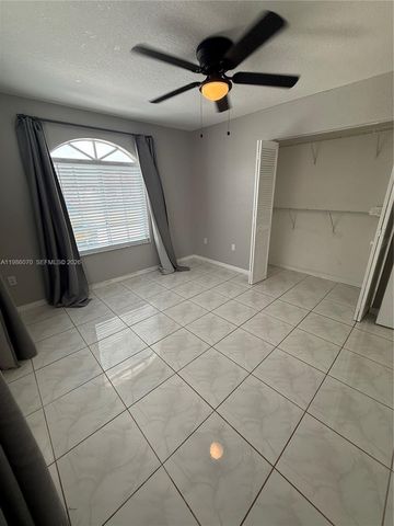 10168 NW 126th Ter, Hialeah Gardens, FL 33018
