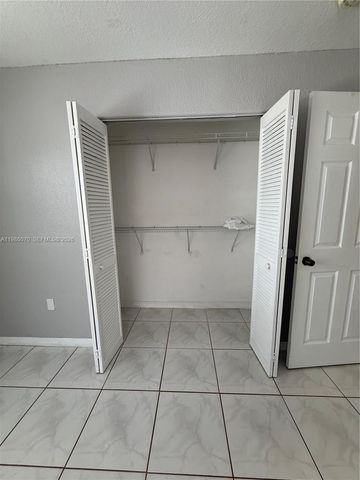 10168 NW 126th Ter, Hialeah Gardens, FL 33018