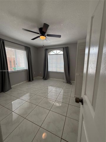 10168 NW 126th Ter, Hialeah Gardens, FL 33018