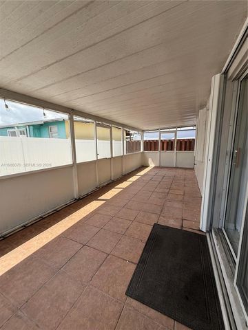 10168 NW 126th Ter, Hialeah Gardens, FL 33018