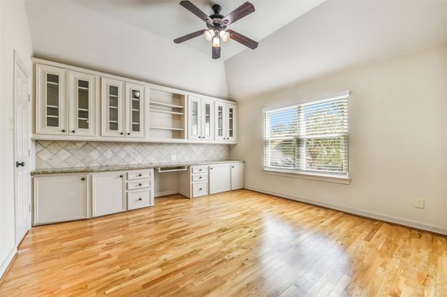 4142 Pine Blossom Trail, Houston, TX 77059