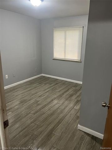 1774 N Carlson Street, Westland, MI 48185