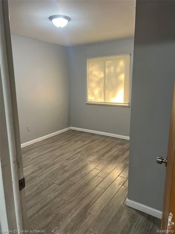 1774 N Carlson Street, Westland, MI 48185