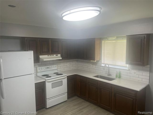 1774 N Carlson Street, Westland, MI 48185