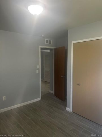 1774 N Carlson Street, Westland, MI 48185