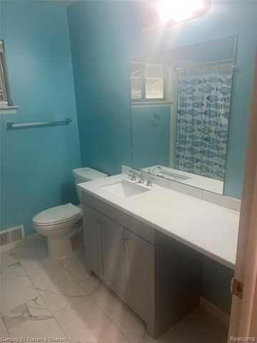 1774 N Carlson Street, Westland, MI 48185