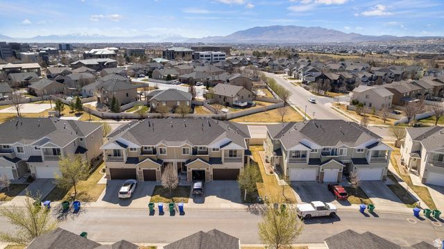 3209 W PRAIRIE GRASS DR, Lehi, UT 84043