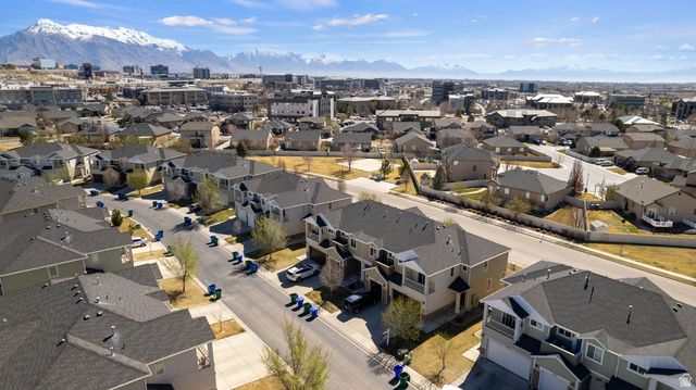 3209 W PRAIRIE GRASS DR, Lehi, UT 84043