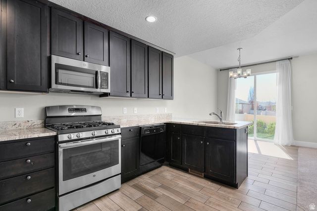 3209 W PRAIRIE GRASS DR, Lehi, UT 84043