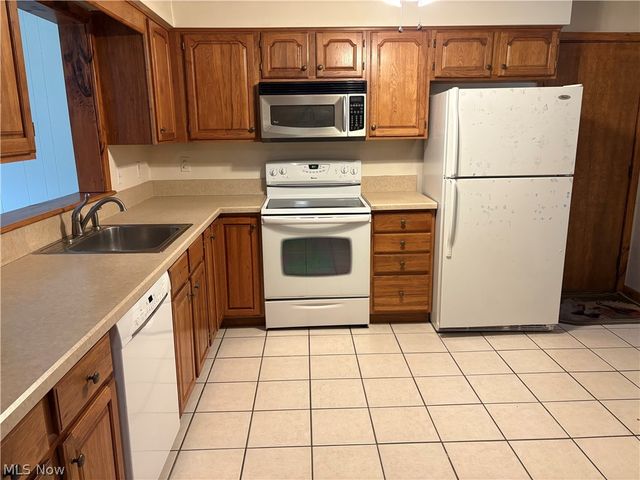 2265 Country Club Drive, Wickliffe, OH 44092