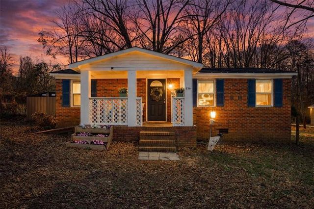 336 Gordon St, Jefferson, GA 30549