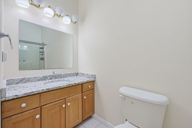 5 Ivy Cir, Randolph, MA 02368