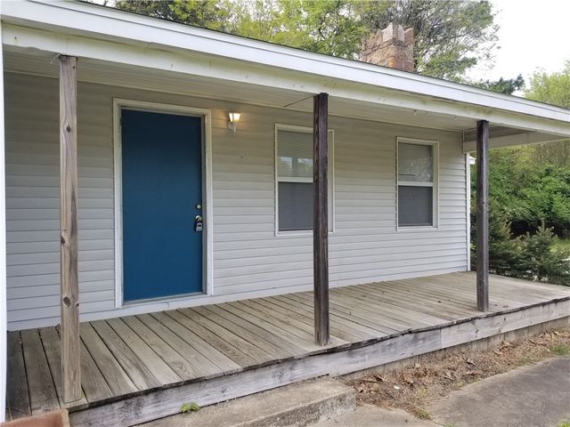 1511 Old Wire Road, Fayetteville, AR 72703