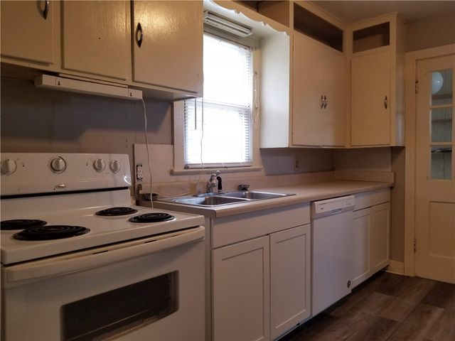 1511 Old Wire Road, Fayetteville, AR 72703