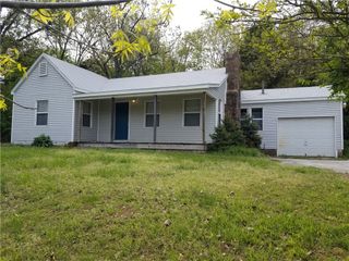 1511 Old Wire Road, Fayetteville, AR 72703