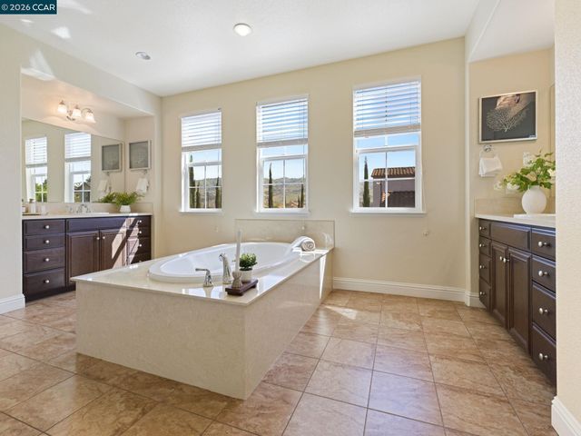 2854 Lowell Ct, San Jose, CA 95121