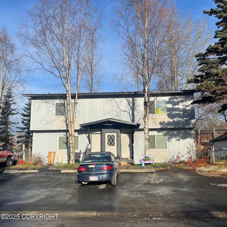 639 W 75th Avenue, Anchorage, AK 99518
