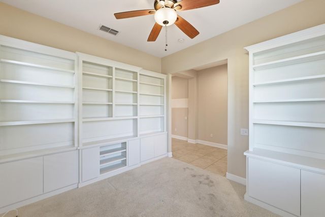 1281 Longhorn Ln, Lincoln, CA 95648