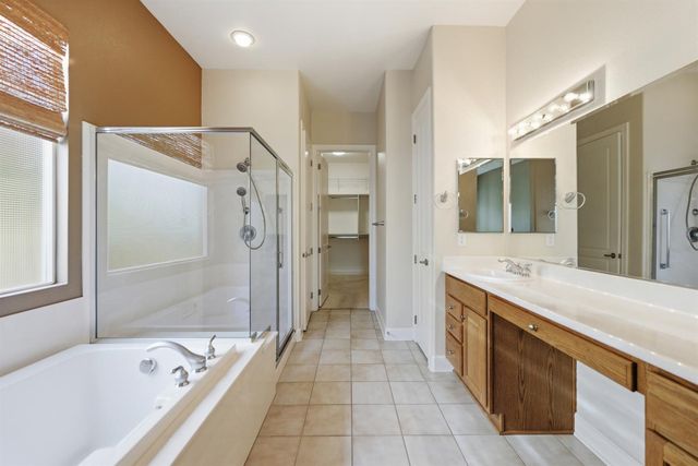1281 Longhorn Ln, Lincoln, CA 95648