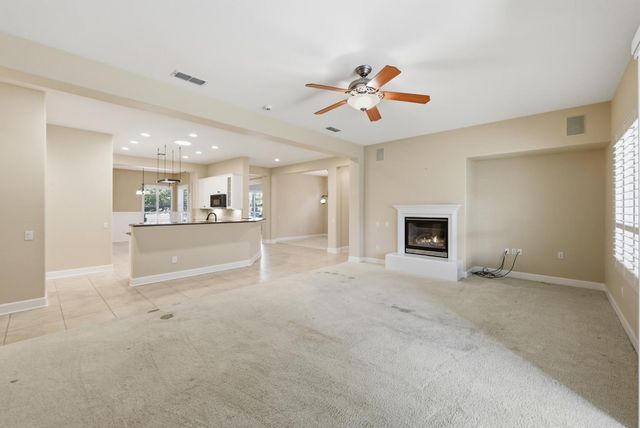 1281 Longhorn Ln, Lincoln, CA 95648
