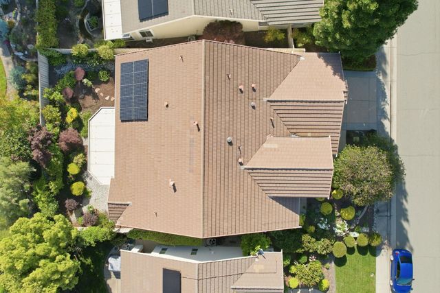 1281 Longhorn Ln, Lincoln, CA 95648
