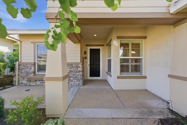 1281 Longhorn Ln, Lincoln, CA 95648