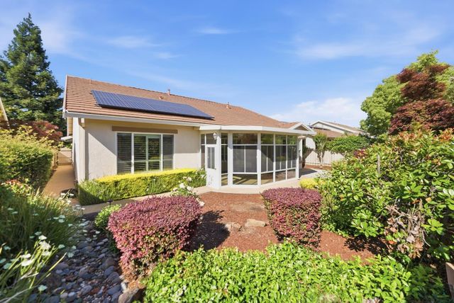 1281 Longhorn Ln, Lincoln, CA 95648