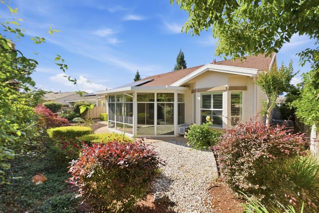 1281 Longhorn Ln, Lincoln, CA 95648