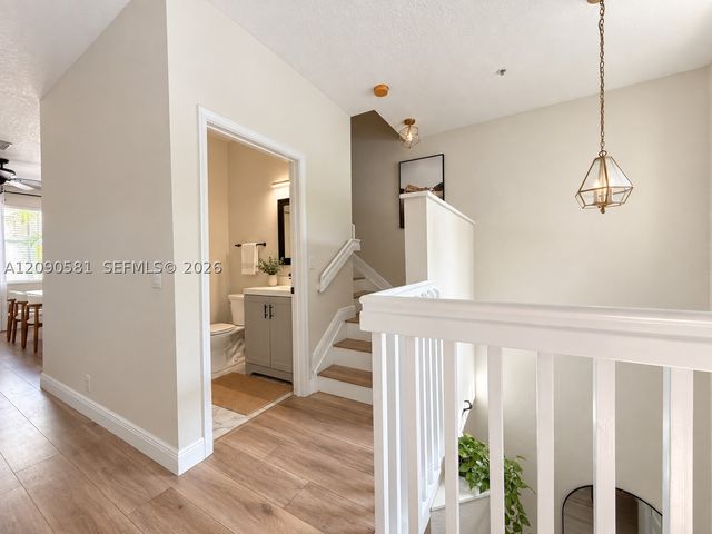 2913 S Greenleaf Cir, Boynton Beach, FL 33426